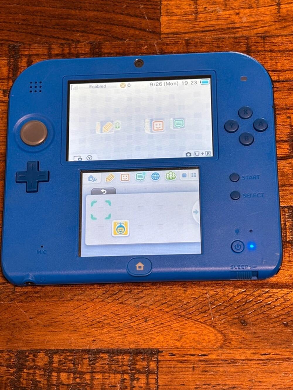 Nintendo 2DS Electric Blue 2 Gaming Handheld Nintendo DS Working